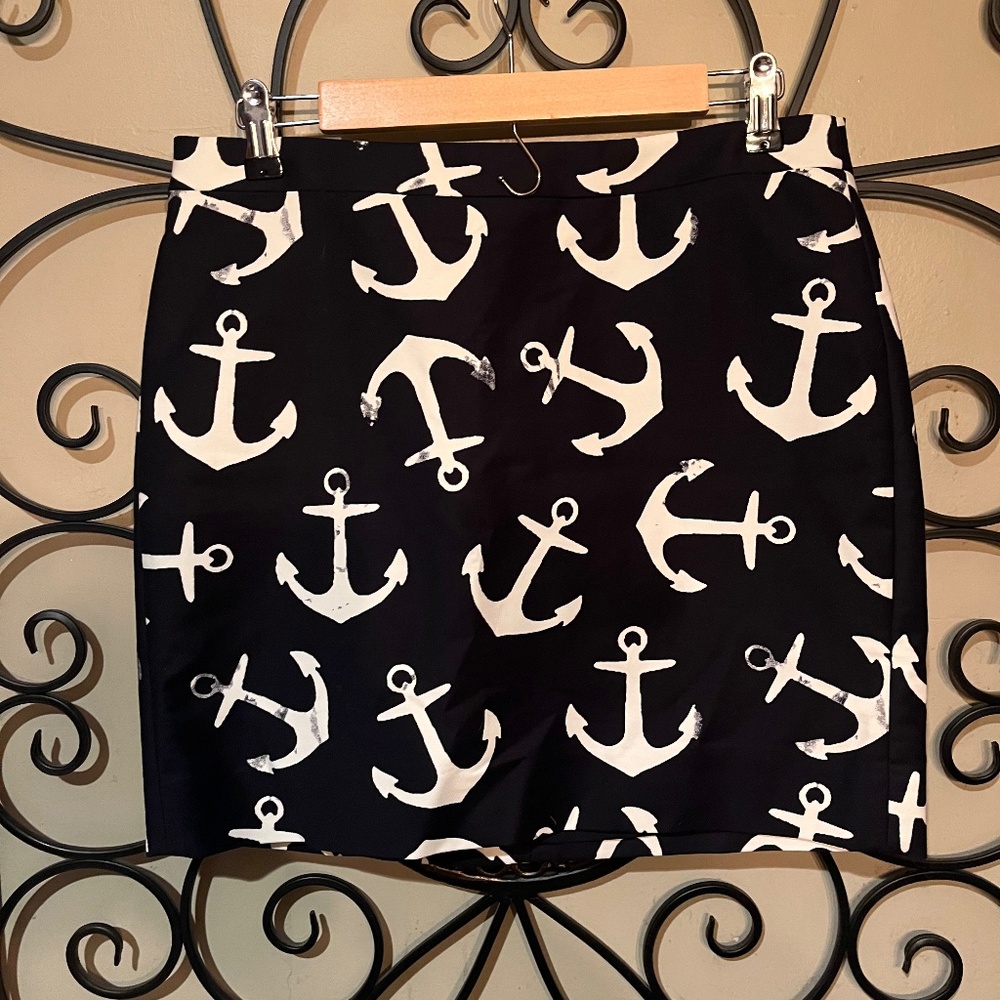 J Crew Navy and White Anchor Skirt. Ladies Size  8.